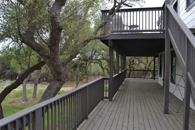 4016 McGregor LN, Dripping Springs, TX 78620