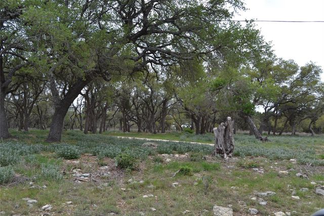 4016 McGregor LN, Dripping Springs, TX 78620