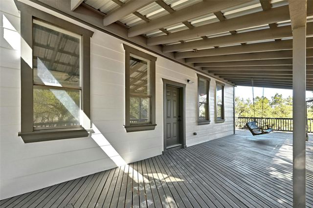 4016 McGregor LN, Dripping Springs, TX 78620