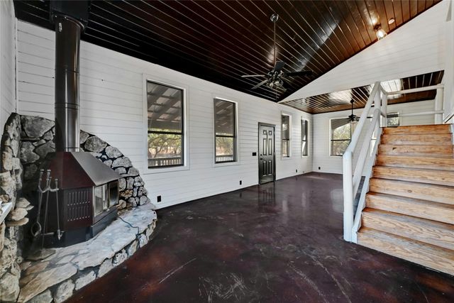 4016 McGregor LN, Dripping Springs, TX 78620
