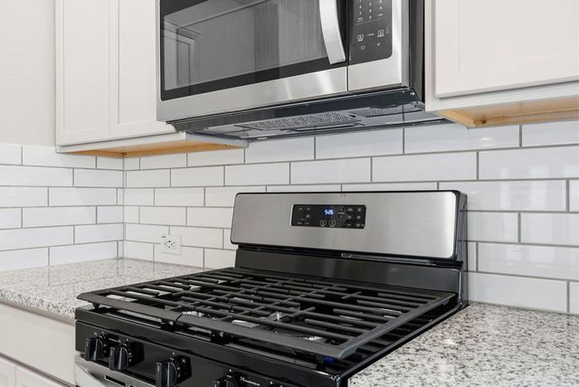 42559 Rustico Road, Magnolia, TX 77354