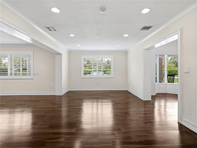 8500 SW 70th Street, Miami, FL 33143