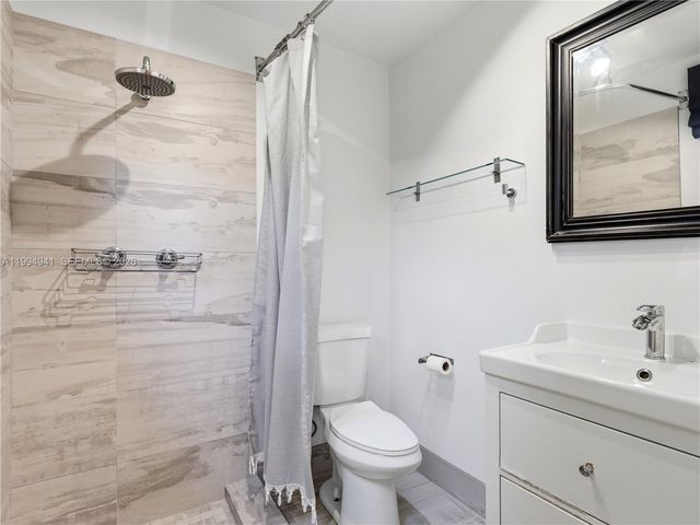 8500 SW 70th Street, Miami, FL 33143