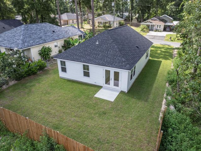 43 Sioux Trail, Crawfordville, FL 32327