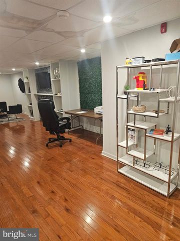 4032 W GIRARD AVE, Philadelphia, PA 19104