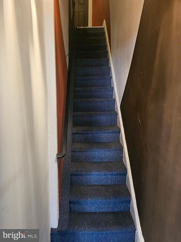 4032 W GIRARD AVE, Philadelphia, PA 19104