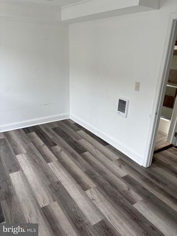 4032 W GIRARD AVE, Philadelphia, PA 19104