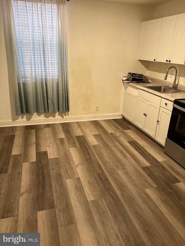 4032 W GIRARD AVE, Philadelphia, PA 19104