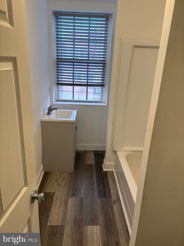 4032 W GIRARD AVE, Philadelphia, PA 19104