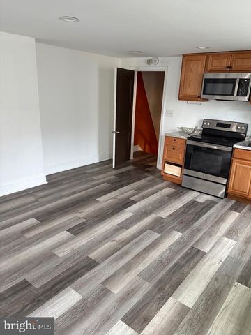 4032 W GIRARD AVE, Philadelphia, PA 19104