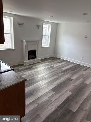 4032 W GIRARD AVE, Philadelphia, PA 19104