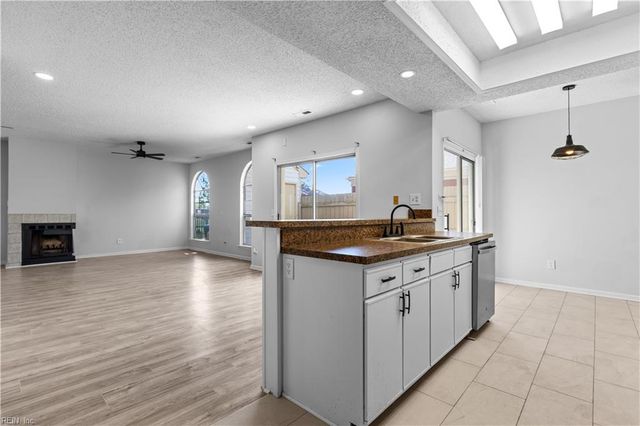 4603 Georgetown PL, Virginia Beach, VA 23455