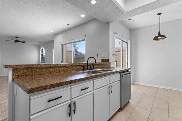 4603 Georgetown PL, Virginia Beach, VA 23455
