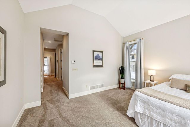 4902 Woodhurst Lane, Minnetonka, MN 55345