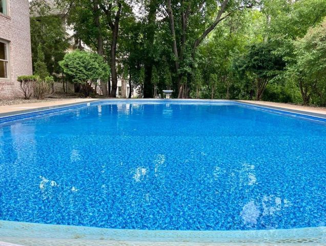 4902 Woodhurst Lane, Minnetonka, MN 55345