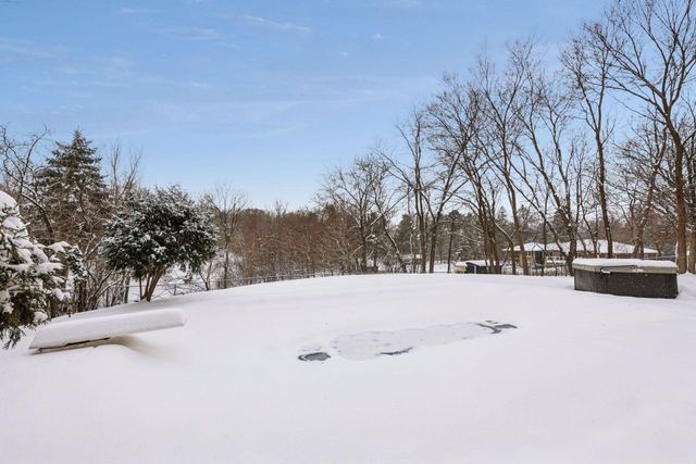 4902 Woodhurst Lane, Minnetonka, MN 55345