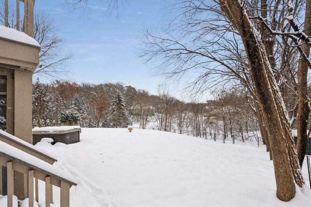 4902 Woodhurst Lane, Minnetonka, MN 55345