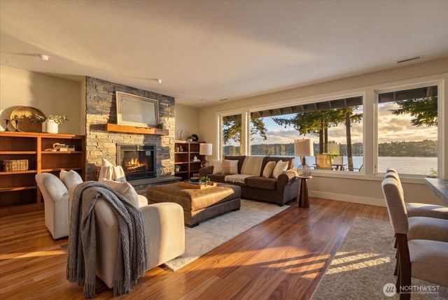 5320 East Harbor Road, Freeland, WA 98249