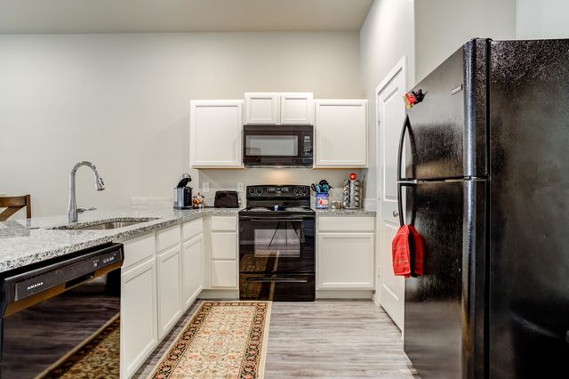 2109 Avenue J, Lubbock, TX 79411