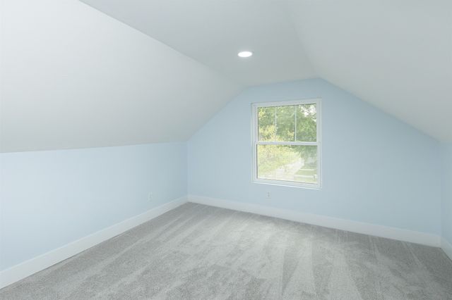 3208 Bowdoin Street, Des Moines, IA 50313