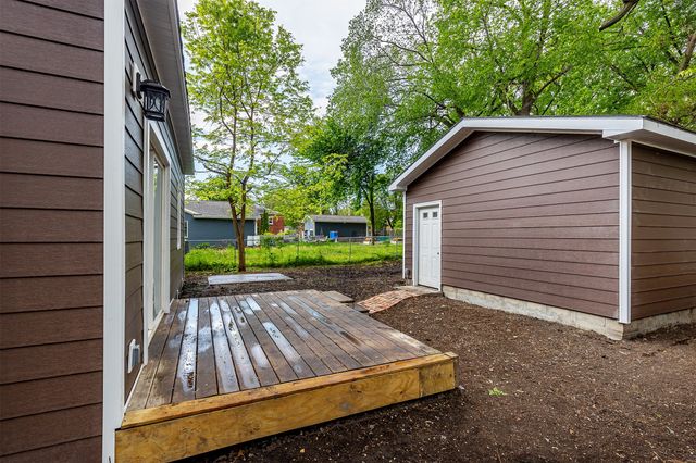 3208 Bowdoin Street, Des Moines, IA 50313