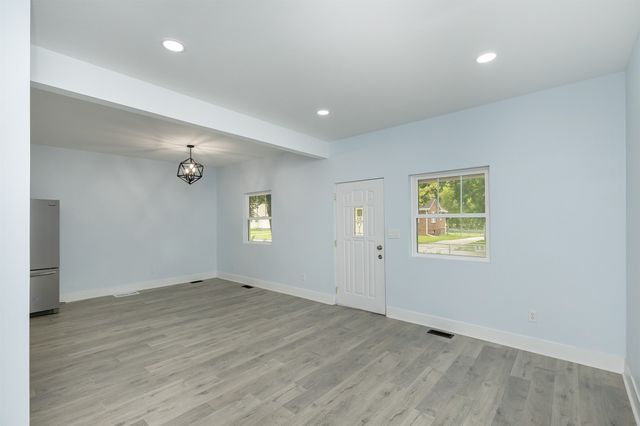 3208 Bowdoin Street, Des Moines, IA 50313