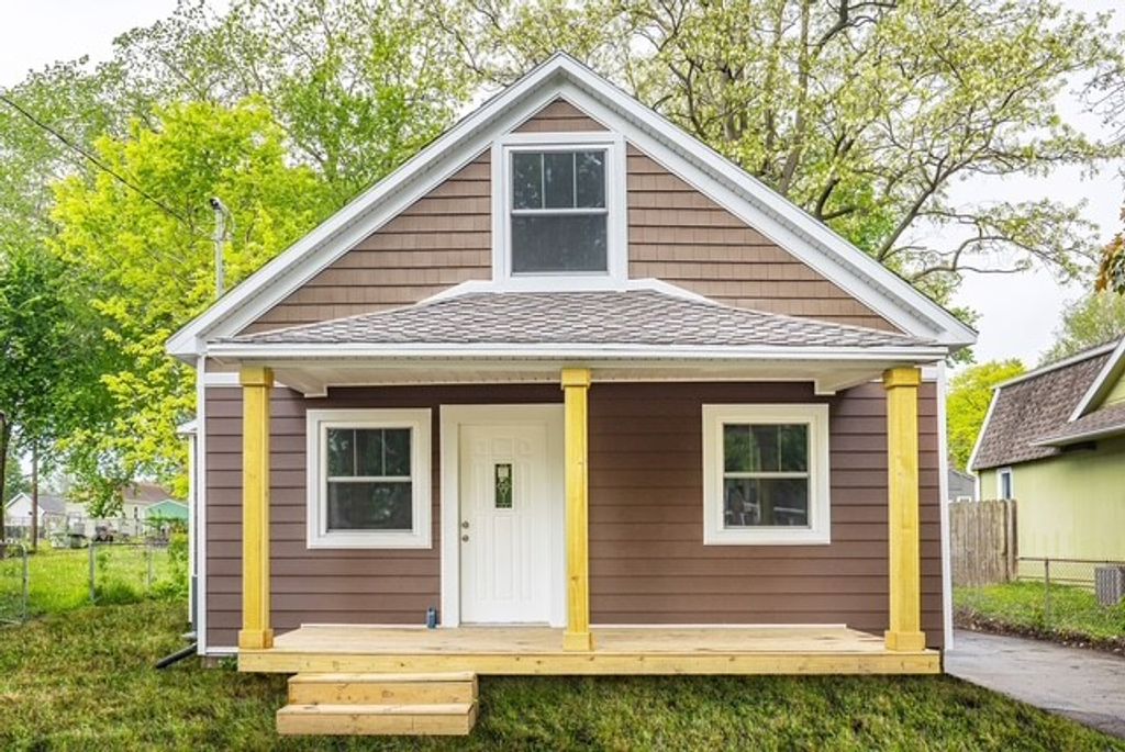 3208 Bowdoin Street, Des Moines, IA 50313