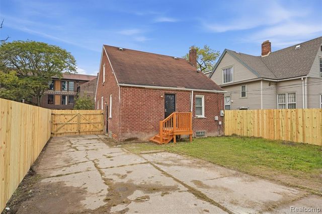 14736 Mansfield Street, Detroit, MI 48227