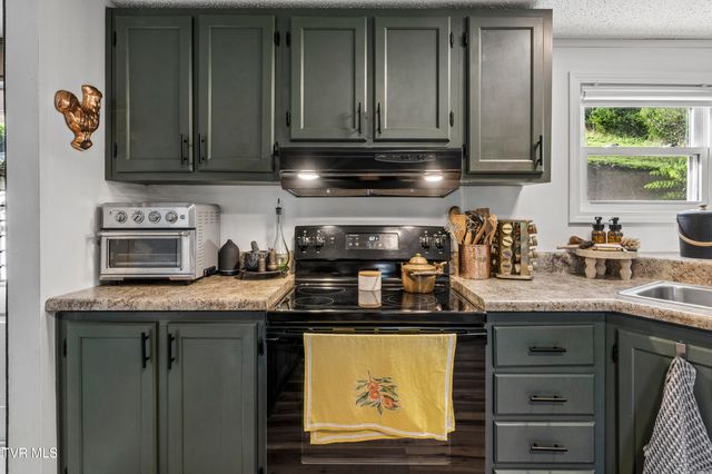 336 Ethel Beard Road, Blountville, TN 37617
