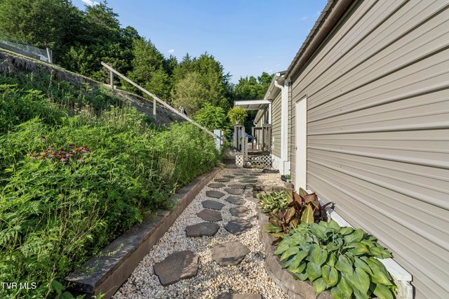 336 Ethel Beard Road, Blountville, TN 37617