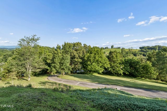 336 Ethel Beard Road, Blountville, TN 37617