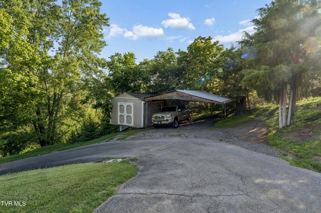 336 Ethel Beard Road, Blountville, TN 37617