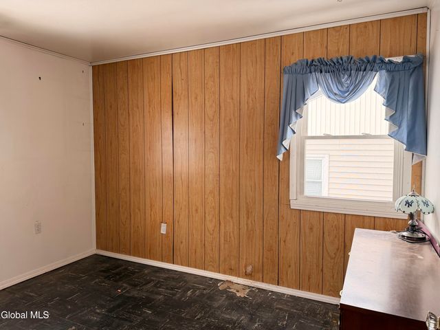 231 Washington Ave E, East Greenbush, NY 12144