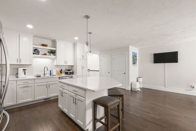 90 Lebaron Boulevard 7, Lakeville, MA 02347