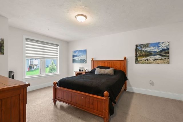 90 Lebaron Boulevard 7, Lakeville, MA 02347