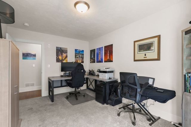 90 Lebaron Boulevard 7, Lakeville, MA 02347