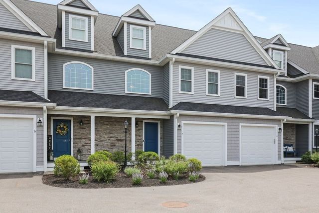 90 Lebaron Boulevard 7, Lakeville, MA 02347