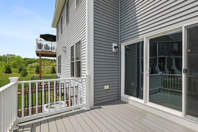 90 Lebaron Boulevard 7, Lakeville, MA 02347