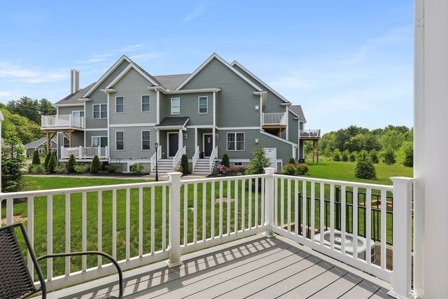 90 Lebaron Boulevard 7, Lakeville, MA 02347