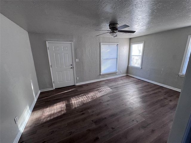 1813 NW Lake Avenue, Lawton, OK 73507