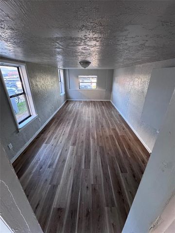 1813 NW Lake Avenue, Lawton, OK 73507