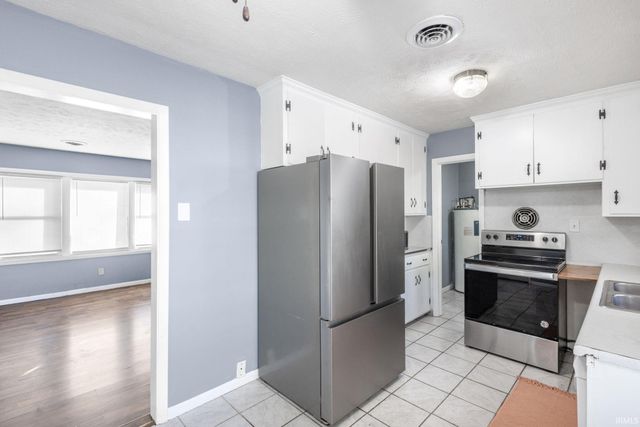 804 E Bristol Street, Elkhart, IN 46514