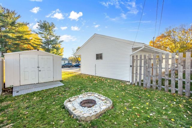 804 E Bristol Street, Elkhart, IN 46514