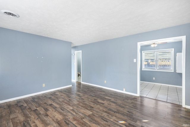 804 E Bristol Street, Elkhart, IN 46514