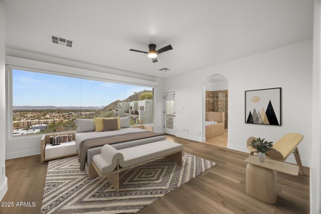 36 W FOOTHILL Drive, Phoenix, AZ 85021