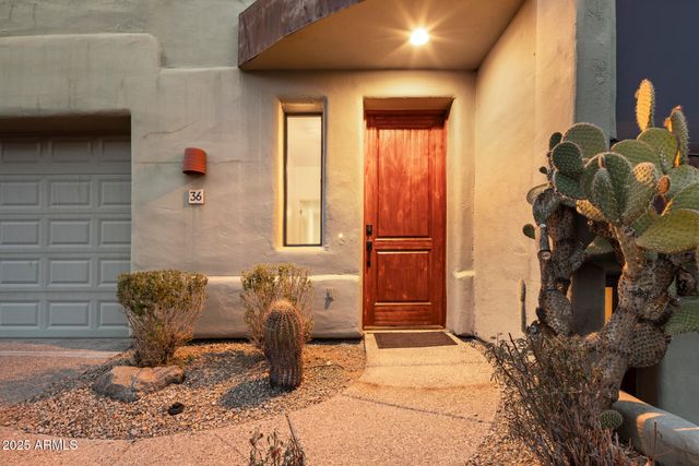 36 W FOOTHILL Drive, Phoenix, AZ 85021