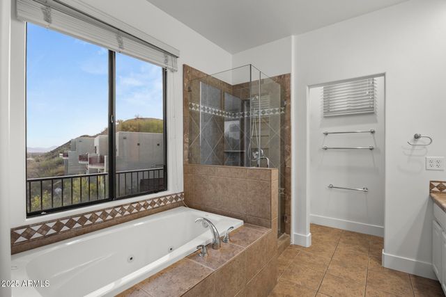 36 W FOOTHILL Drive, Phoenix, AZ 85021