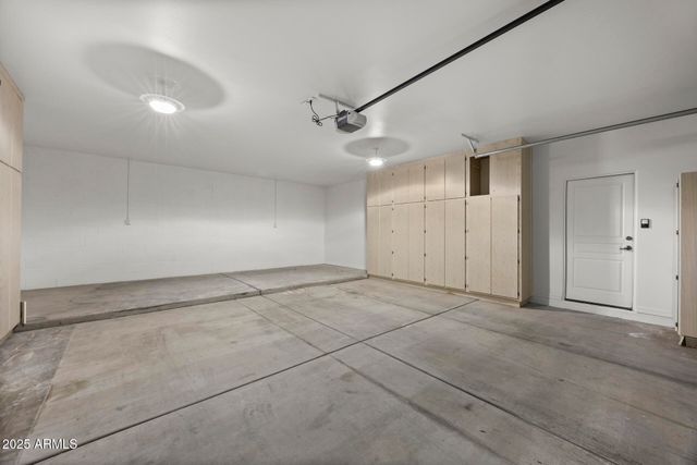 36 W FOOTHILL Drive, Phoenix, AZ 85021