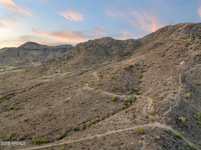 36 W FOOTHILL Drive, Phoenix, AZ 85021