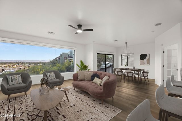 36 W FOOTHILL Drive, Phoenix, AZ 85021